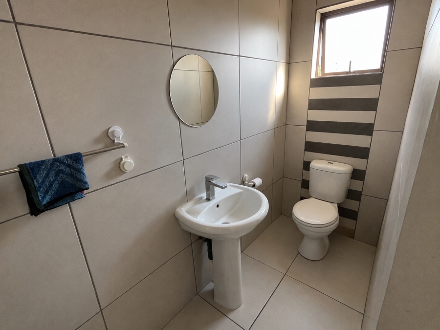 To Let 3 Bedroom Property for Rent in Cashan North West